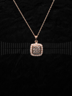 Colgante y cadena de oro y diamantes brown