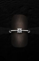 Sortija Solitario de Oro Blanco con Diamantes