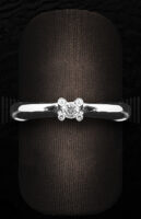 Sortija Solitario de Oro Blanco con Diamantes