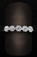 Sortija de Oro Blanco con Diamantes