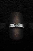 Sortija de Oro Blanco con Diamantes