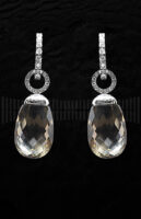Pendientes de Oro Blanco con Diamantes y Tapacio