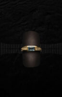 Sortija de Oro Amarillo con Circonitas y Aguamarina