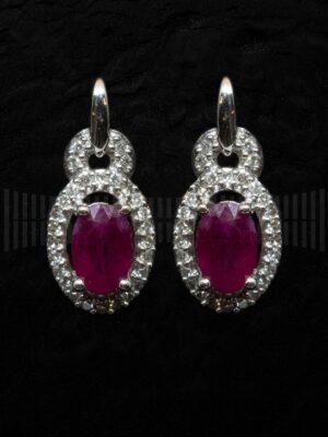 18K 030-PB0109_PENDIENTE ORO BLANCO RUBÍ Y BRILLANTES-detalle