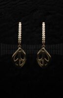 Pendientes Medio Aro Oro Amarillo y Brillantes