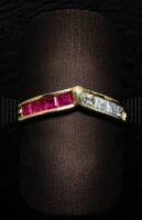 Sortija Oro Amarillo Rubí y Brillantes