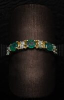 Sortija Oro Amarillo Brillantes y Esmeralda