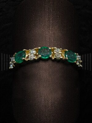 JEN BT JEN 102523 SORTIJA ORO AMARILLO BRILLANTES Y ESMERALDA-detalle