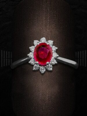 LUM 39DR_SORTIJA ORO BLANCO ROSETA RUBÍ BRILLANTES-detalle