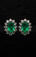 Roseta esmeralda y brillantes