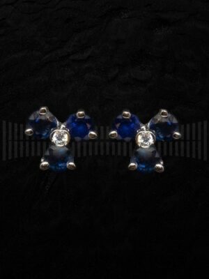 MER 27421101109_PENDIENTE ORO BLANCO ZAFIRO Y BRILLANTE-detalle