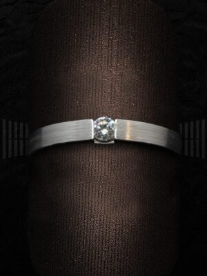 SSF BTE 335-00150-00 SOLITARIO MATE CON BRILLANTES EN PERFIL-detalle