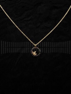 Gargantilla oro amarillo brillante negro y brillante blanco