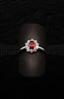 Sortija Roseta Rubí y Brillantes