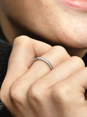 Anillo Corazones y Brillo