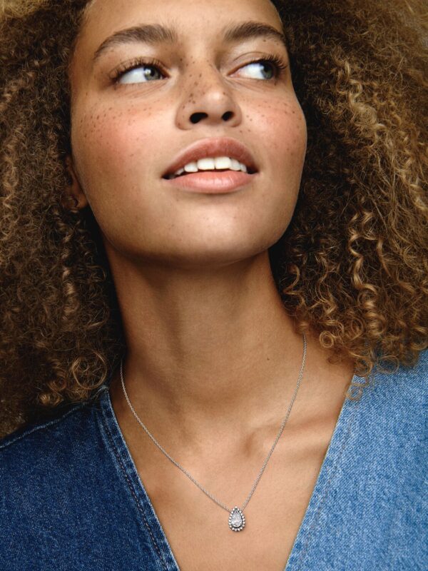 Collar Halo Brillante Corte Pera