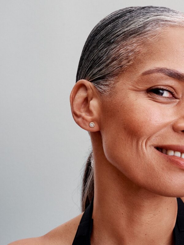 Pendientes de Botón Halo Redondo en Pavé