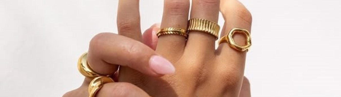 Would-you-wear-this-ring-stack_-ringstack-ringinspiration-aestheticrings